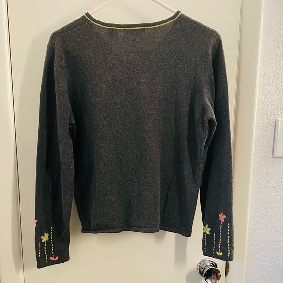 Anthropologie Cousin Johnny v-neck pullover, angora/cashmere blend (L) - Picture 4 of 7